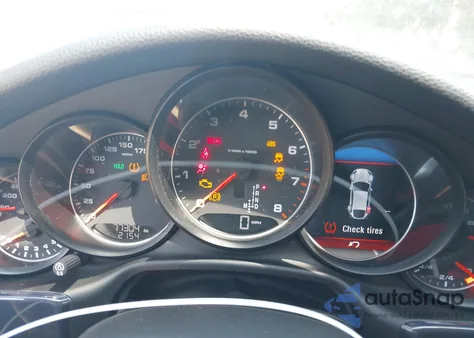 2016 Porsche Panamera 4 из США, поврежденный, VIN WP0AA2A76GL006032